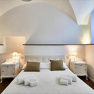 Astra-modern Loft Cathedral View Appartement