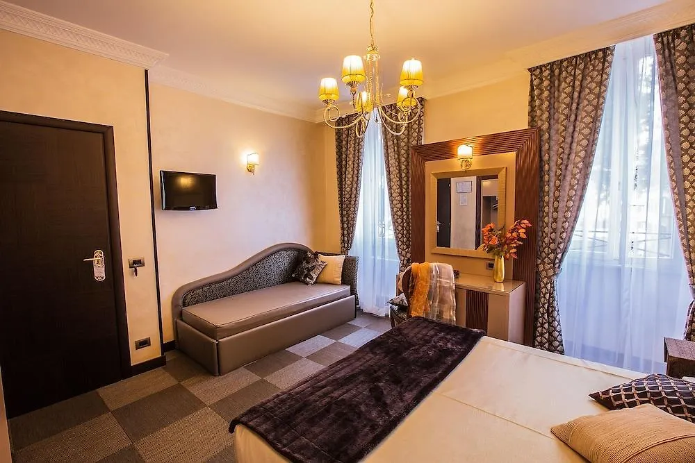 **  Hotel Romano Italy