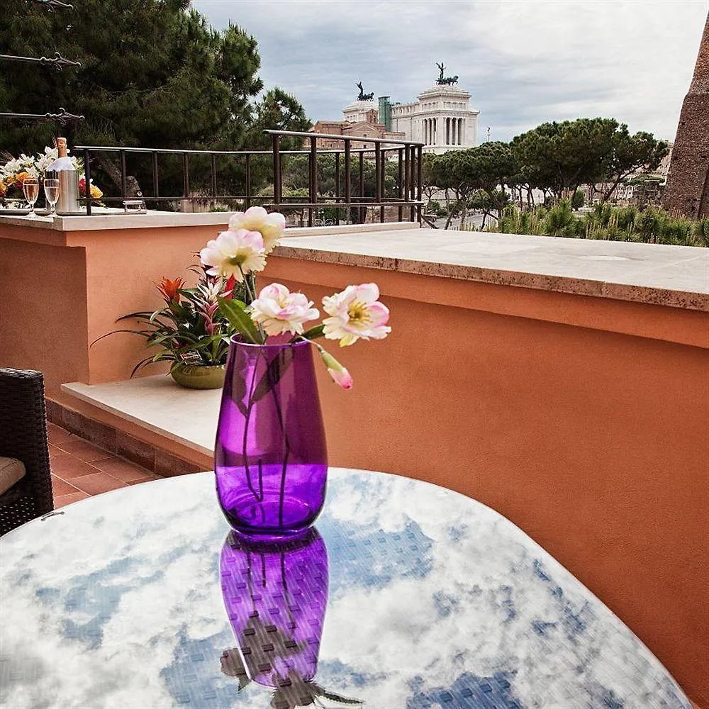 **  Hotel Romano Italy