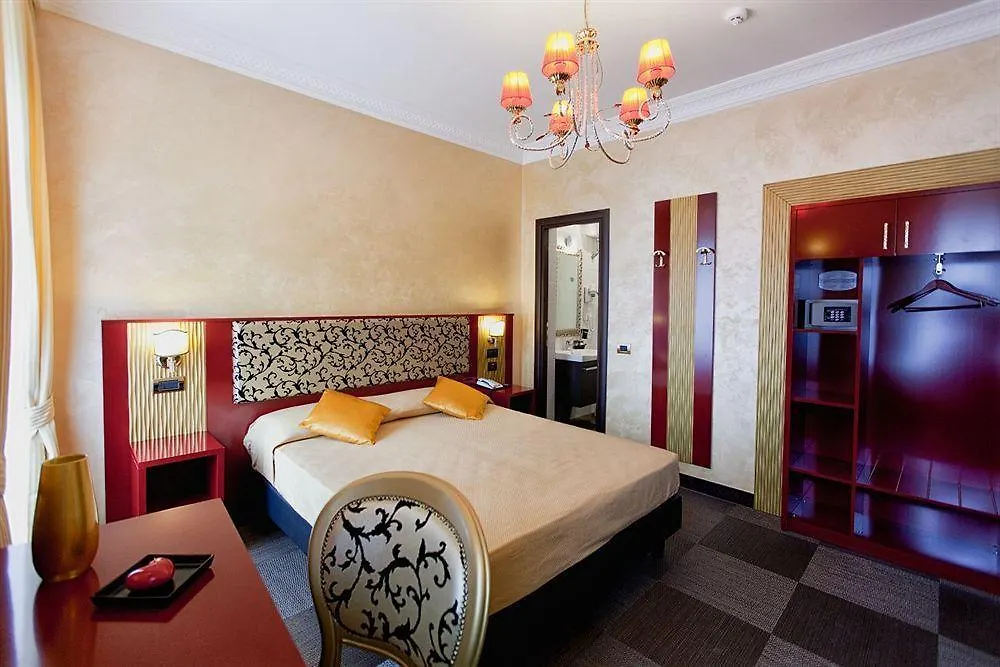**  Hotel Romano Italy