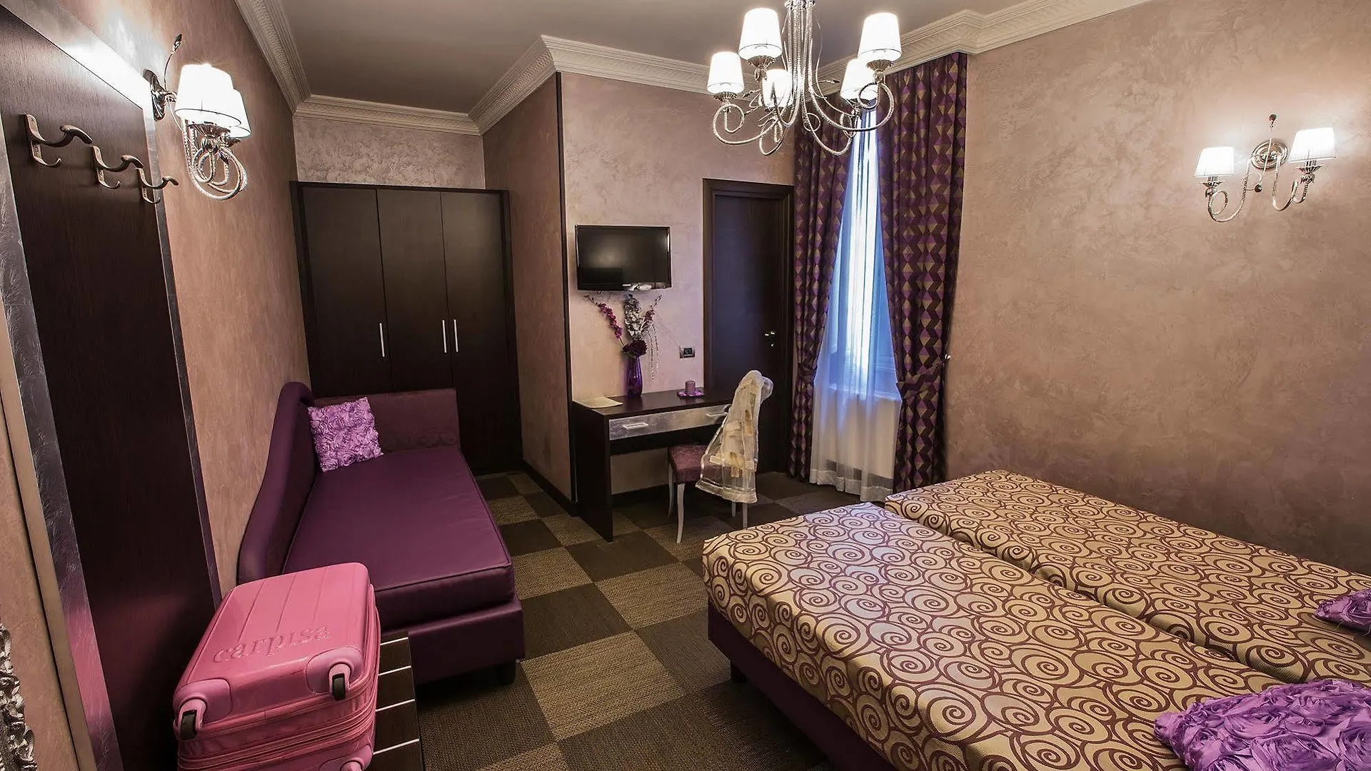 Hotel Romano  Rome